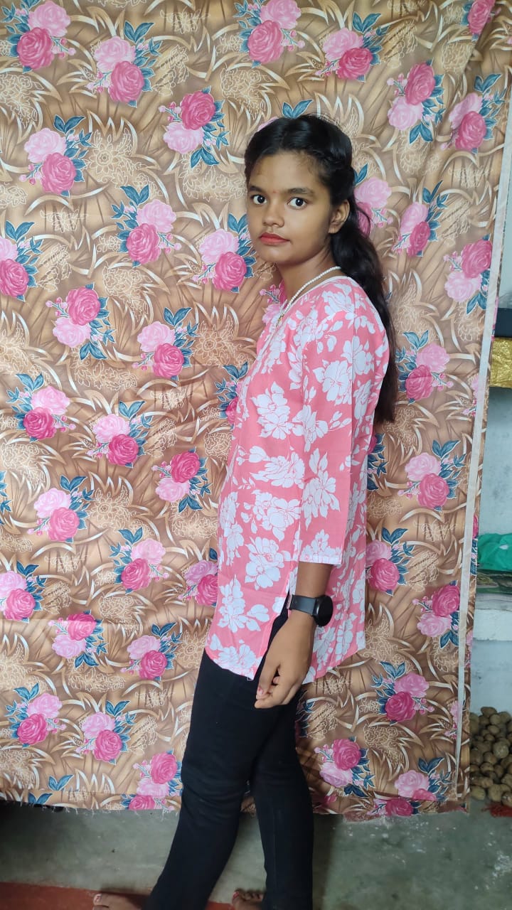 Women’s Floral Printed Short Kurti – Pink & White